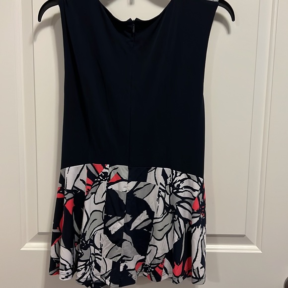 Sleeveless peplum faux wrap v neck top - Picture 7 of 7